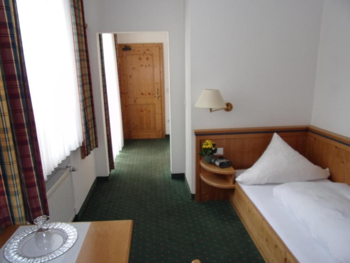 Hotel Landgasthof Hacker Zachenberg Extérieur photo